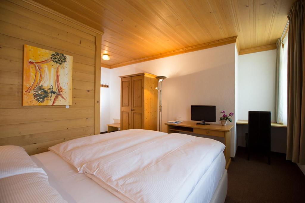 Sonnegg Hotel Zweisimmen Pokój zdjęcie